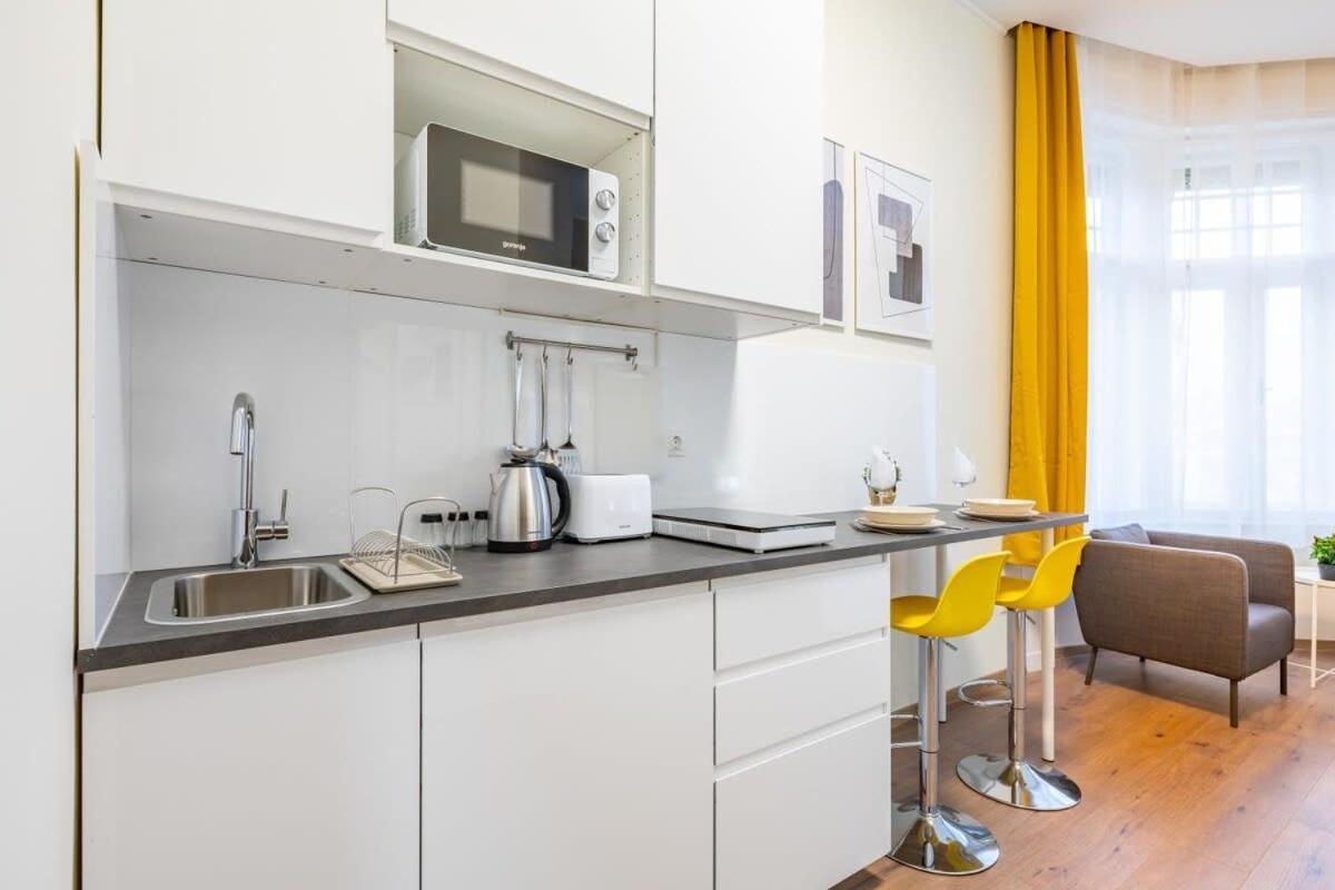 Super Central New Studio Budapest Luaran gambar